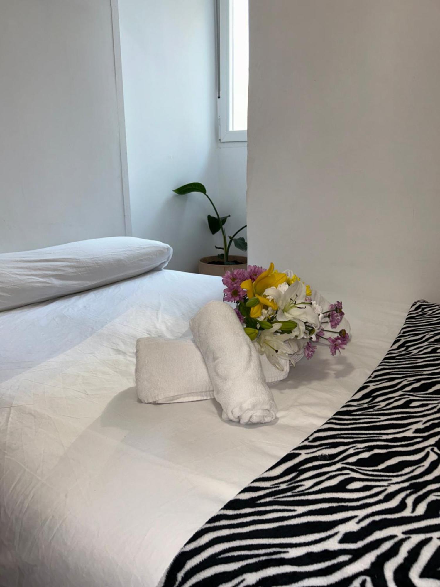 Appartamento Penthouse Madrid View Esterno foto